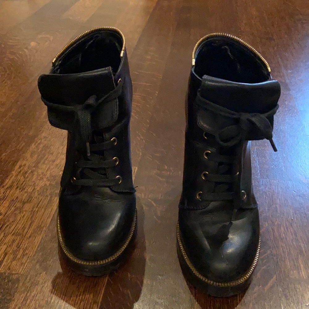 Sergio Rossi lace up bootie